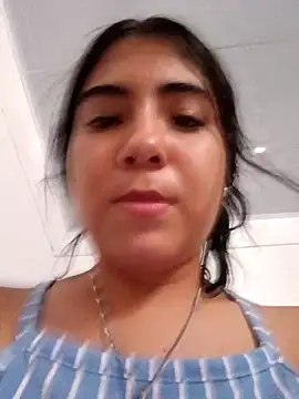 Snapshot of Ailen-cute chatting on February 14, 2026, 7:21 pm Ailen-cute online show from February 14, 2026, 7:21 pm