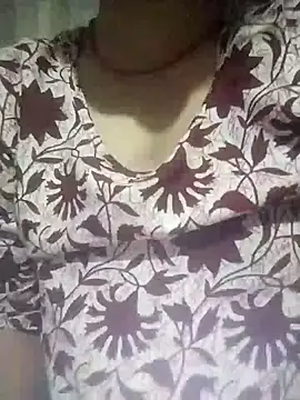 Nasrjfjfjy5578 online show from May 25, 2026, 8:48 pm