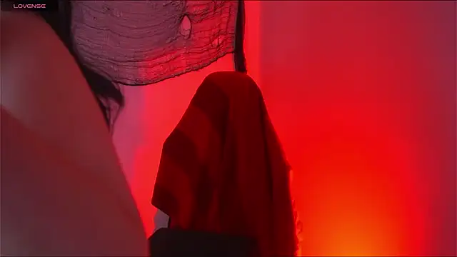 Snapshot of aramjones chatting on February 7, 2026, 9:24 am aramjones online show from February 7, 2026, 9:24 am