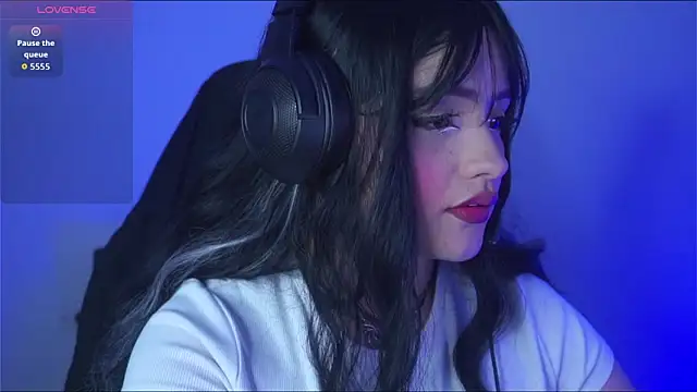 Snapshot of aramjones chatting on February 12, 2026, 9:15 am aramjones online show from February 12, 2026, 9:15 am