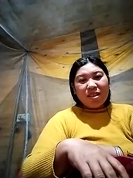 Snapshot of kussecka chatting on February 2, 2026, 12:42 am kussecka online show from February 2, 2026, 12:42 am