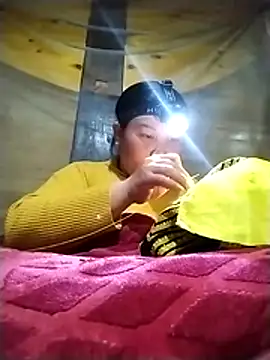 Snapshot of kussecka chatting on February 3, 2026, 2:53 am kussecka online show from February 3, 2026, 2:53 am