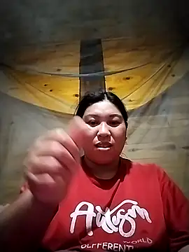 Snapshot of kussecka chatting on February 15, 2026, 7:51 am kussecka online show from February 15, 2026, 7:51 am