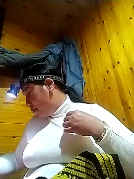 Snapshot of kussecka chatting on February 28, 2026, 12:28 pm kussecka online show from February 28, 2026, 12:28 pm