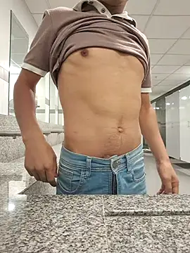 ShadowBodi online show from April 7, 2026, 2:17 pm