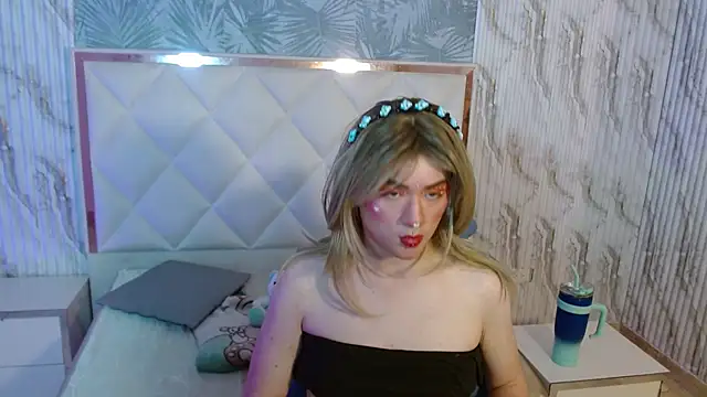 Snapshot of NOOAH_TAY chatting on February 2, 2026, 3:38 am NOOAH TAY online show from February 2, 2026, 3:38 am