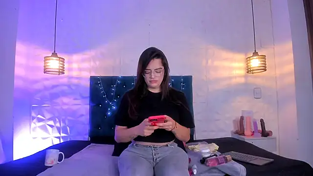 samantha foxyy online show from April 7, 2026, 10:48 am