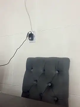 Jimena luvv online show from February 9, 2026, 5:22 am