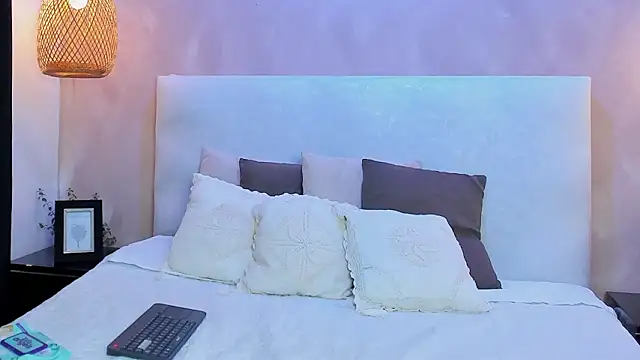 Snapshot of Piinksoul149 chatting on February 3, 2026, 3:04 am Piinksoul149 online show from February 3, 2026, 3:04 am