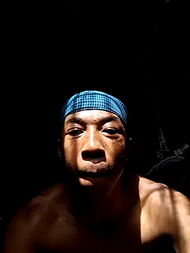 Snapshot of Peterveero12 chatting on March 15, 2026, 11:27 am Peterveero12 online show from March 15, 2026, 11:27 am