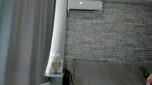 Snapshot of calystria chatting on March 29, 2026, 7:41 am calystria online show from March 29, 2026, 7:41 am