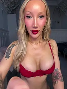 Allana29 online show from May 7, 2026, 8:14 pm