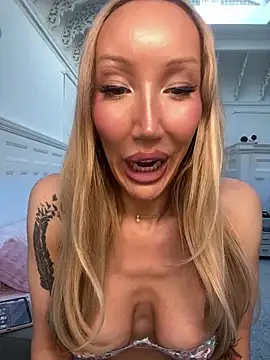 Allana29 online show from May 25, 2026, 7:31 pm