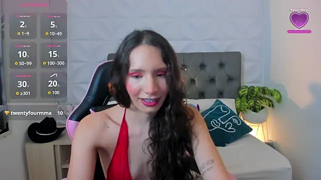 Snapshot of valeryn__rosse chatting on May 3, 2026, 5:13 am valeryn rosse online show from May 3, 2026, 5:13 am