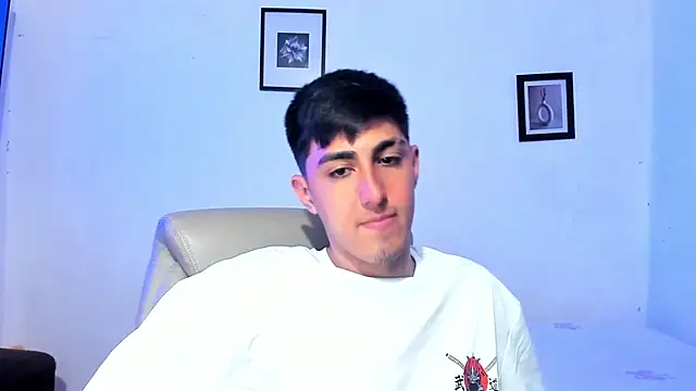 Snapshot of babyted272 chatting on March 4, 2026, 1:22 am babyted272 online show from March 4, 2026, 1:22 am