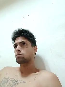 Snapshot of DanyxxxCuba chatting on February 2, 2026, 12:20 am DanyxxxCuba online show from February 2, 2026, 12:20 am