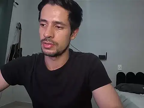 Snapshot of Cshunderlick chatting on February 19, 2026, 9:33 pm Cshunderlick online show from February 19, 2026, 9:33 pm