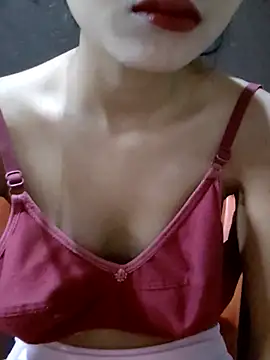 Snapshot of twinkle20 chatting on February 9, 2026, 7:12 am twinkle20 online show from February 9, 2026, 7:12 am