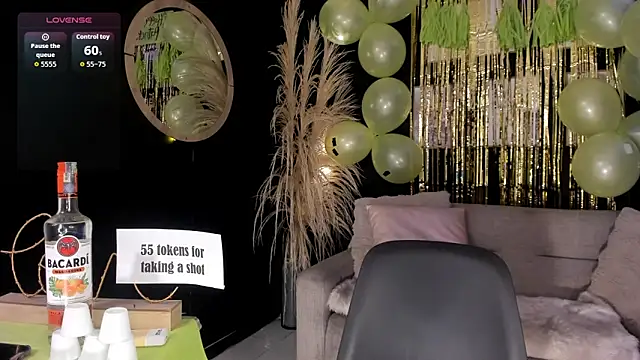 Isa cortes  online show from March 17, 2026, 3:04 pm