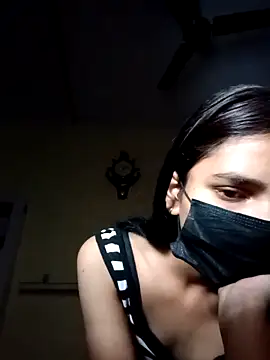 Snapshot of Mahira-- chatting on February 20, 2026, 7:43 am Mahira-- online show from February 20, 2026, 7:43 am