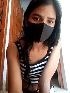 Snapshot of Mahira-- chatting on March 6, 2026, 7:05 am Mahira-- online show from March 6, 2026, 7:05 am