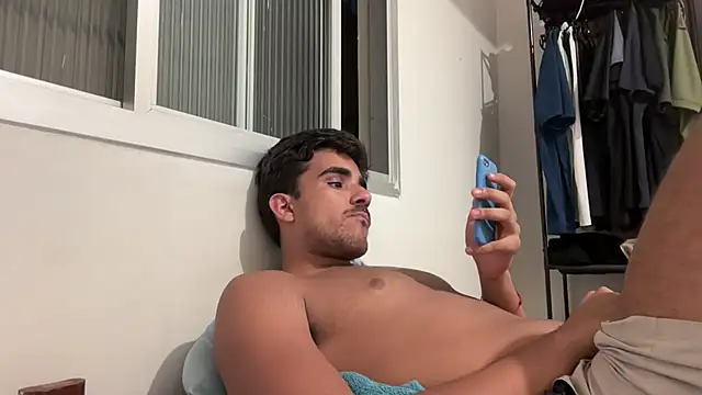 Snapshot of NastymenBR chatting on February 20, 2026, 1:46 am NastymenBR online show from February 20, 2026, 1:46 am