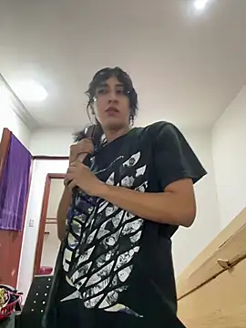 Snapshot of Violet_rousse7 chatting on February 7, 2026, 1:42 am Violet rousse7 online show from February 7, 2026, 1:42 am