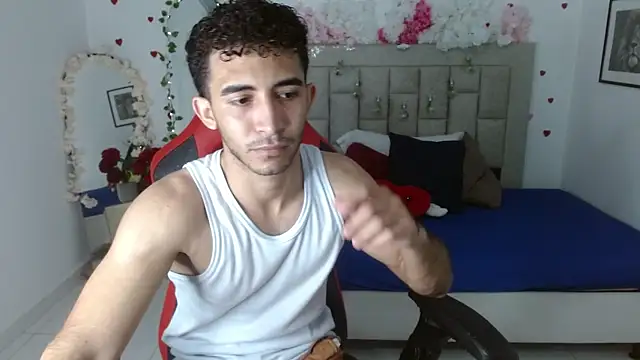 Caius fox online show from April 4, 2026, 11:18 am