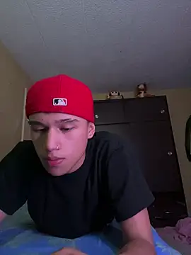 Snapshot of Dominik_Souza chatting on February 7, 2026, 4:27 am Dominik Souza online show from February 7, 2026, 4:27 am