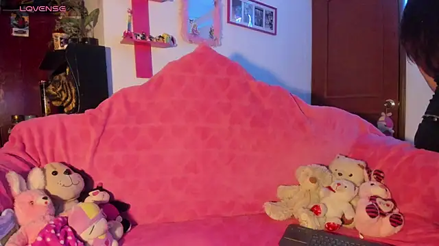 Snapshot of Rebecahart chatting on February 28, 2026, 6:47 am Rebecahart online show from February 28, 2026, 6:47 am