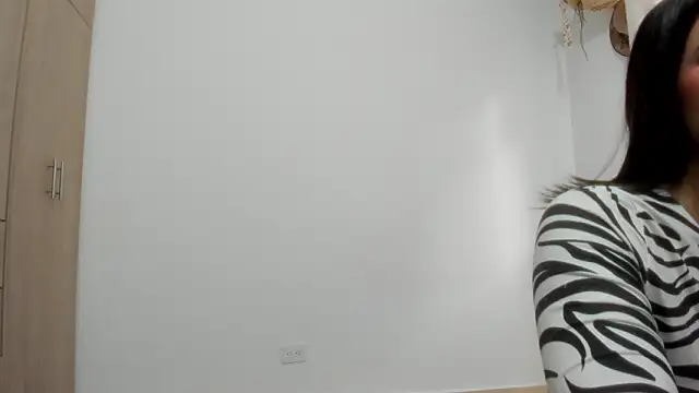 Snapshot of Hannakitten77 chatting on March 5, 2026, 10:39 pm Hannakitten77 online show from March 5, 2026, 10:39 pm