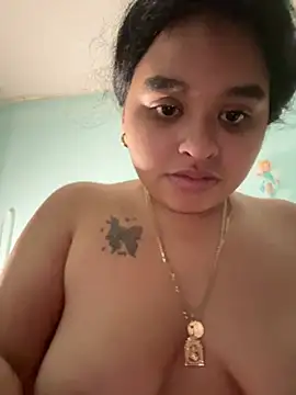 Snapshot of Aloyenita chatting on February 1, 2026, 12:26 pm Aloyenita online show from February 1, 2026, 12:26 pm