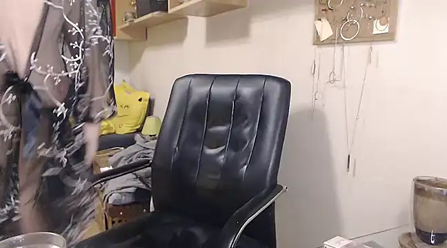 katemodel online show from March 19, 2025, 10:55 am