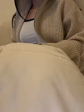 Snapshot of Sara0202 chatting on March 18, 2026, 10:13 pm Sara0202 online show from March 18, 2026, 10:13 pm