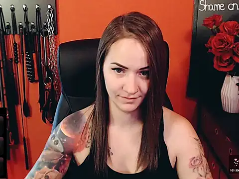  MissJaneWarren  online show from May 20, 2026, 4:29 am
