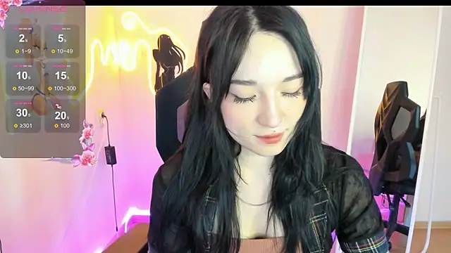 AliceeinWonderlanddd online show from March 14, 2026, 2:50 am