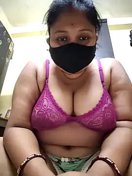 Curvy Trisha online show from March 17, 2026, 7:17 pm
