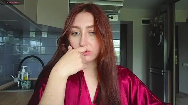 Snapshot of EvangelinFox chatting on May 18, 2026, 12:00 pm EvangelinFox online show from May 18, 2026, 12:00 pm