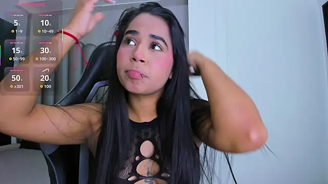 Snapshot of Shirleytaylor- chatting on April 1, 2026, 11:33 am Shirleytaylor- online show from April 1, 2026, 11:33 am