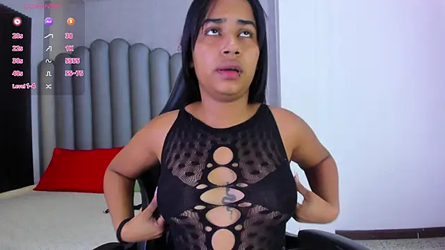 Snapshot of Shirleytaylor- chatting on April 10, 2026, 11:37 am Shirleytaylor- online show from April 10, 2026, 11:37 am