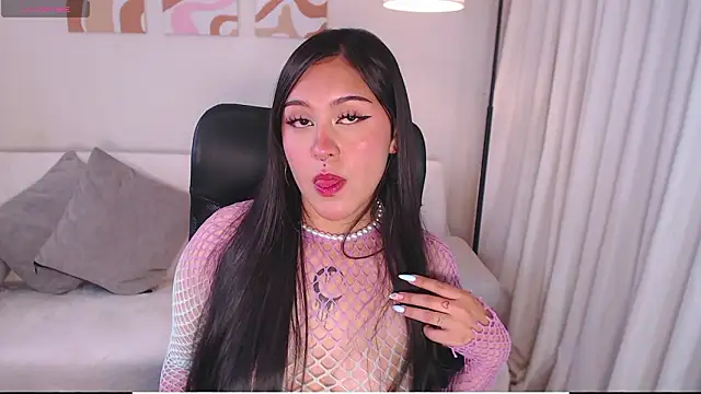 Snapshot of _heybee chatting on March 9, 2026, 6:01 pm heybee online show from March 9, 2026, 6:01 pm