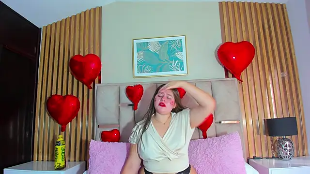 Snapshot of Melanyxx- chatting on February 14, 2026, 8:05 pm Melanyxx- online show from February 14, 2026, 8:05 pm