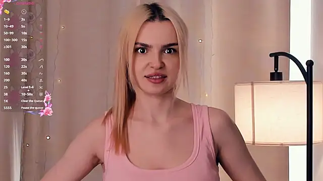 Snapshot of PatricePerlow chatting on February 18, 2026, 7:48 am PatricePerlow online show from February 18, 2026, 7:48 am