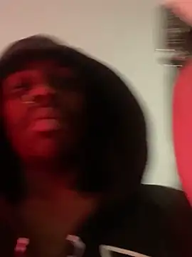 Snapshot of Blacknraw chatting on February 19, 2026, 6:59 pm Blacknraw online show from February 19, 2026, 6:59 pm