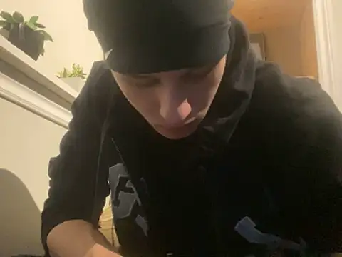 yourwhiteboy1 online show from March 2, 2026, 5:08 am