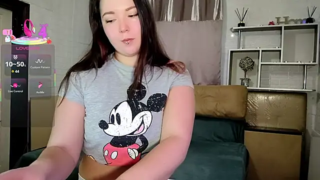 NotYourDoll online show from January 9, 2026, 7:22 am