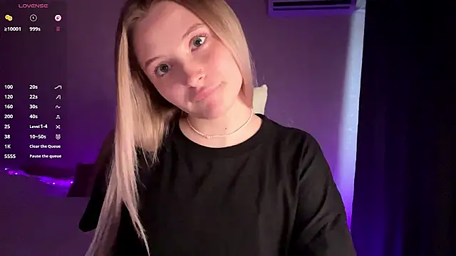 Snapshot of VibeVi chatting on February 20, 2026, 1:11 pm VibeVi online show from February 20, 2026, 1:11 pm