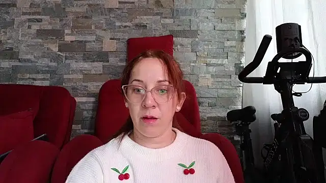 Snapshot of sara-smi chatting on March 5, 2026, 8:05 pm sara-smi online show from March 5, 2026, 8:05 pm