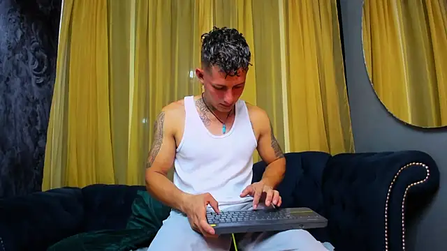 Snapshot of _angel_rivera chatting on February 24, 2026, 11:36 pm angel rivera online show from February 24, 2026, 11:36 pm