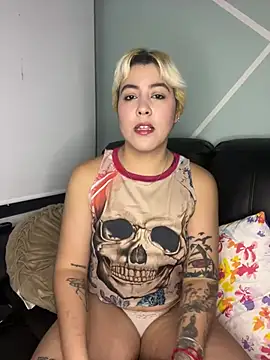 Snapshot of Dakota_Bailey chatting on February 28, 2026, 12:33 am Dakota Bailey online show from February 28, 2026, 12:33 am